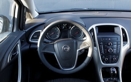 Opel Astra J, 2012 год, 800 000 рублей, 7 фотография