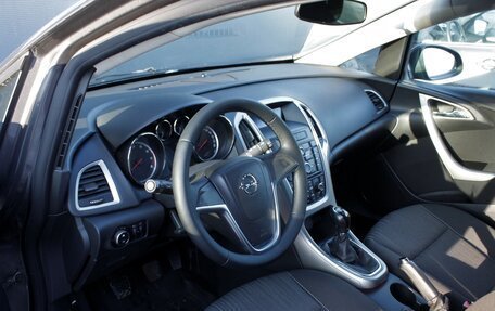 Opel Astra J, 2012 год, 800 000 рублей, 6 фотография