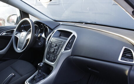 Opel Astra J, 2012 год, 800 000 рублей, 9 фотография