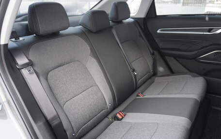 Geely Emgrand, 2024 год, 2 190 000 рублей, 9 фотография