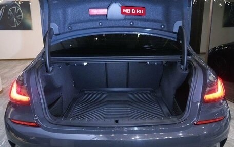 BMW 3 серия, 2019 год, 4 100 000 рублей, 31 фотография