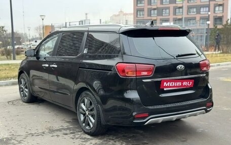 KIA Carnival III, 2020 год, 2 600 000 рублей, 6 фотография