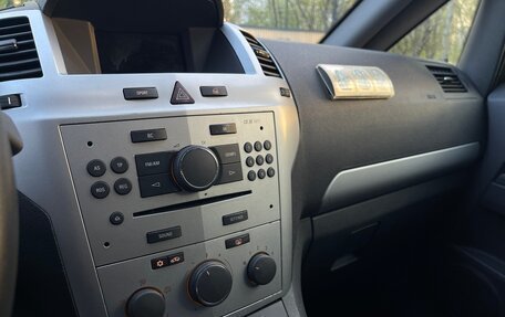 Opel Zafira B, 2010 год, 550 000 рублей, 10 фотография