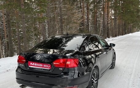 Volkswagen Jetta VI, 2013 год, 970 000 рублей, 4 фотография