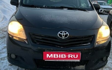 Toyota Verso I, 2010 год, 1 000 000 рублей, 3 фотография