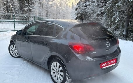 Opel Astra J, 2012 год, 900 000 рублей, 3 фотография