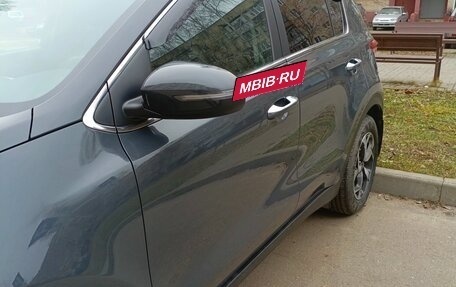 KIA Sportage IV рестайлинг, 2020 год, 2 850 000 рублей, 3 фотография