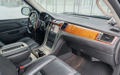 Cadillac Escalade III, 2012 год, 3 150 000 рублей, 12 фотография