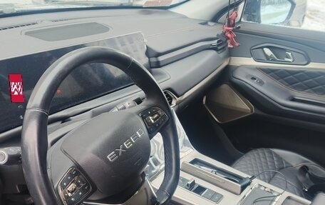 CheryExeed TXL, 2022 год, 1 900 000 рублей, 5 фотография