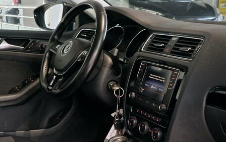 Volkswagen Jetta VI, 2017 год, 1 325 000 рублей, 10 фотография