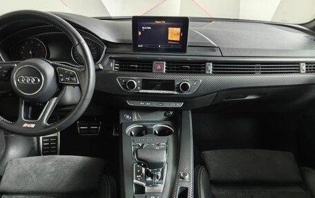 Audi A4, 2015 год, 1 895 000 рублей, 15 фотография