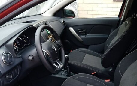 Renault Sandero II рестайлинг, 2020 год, 1 100 000 рублей, 3 фотография