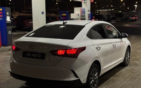 Hyundai Solaris II рестайлинг, 2021 год, 1 550 000 рублей, 4 фотография