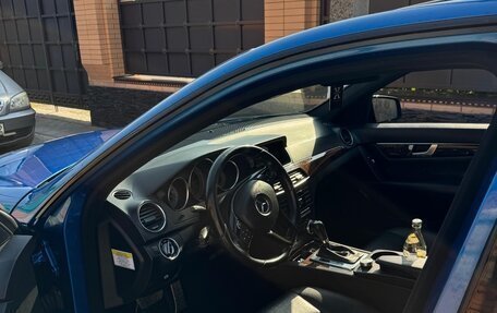 Mercedes-Benz C-Класс, 2011 год, 1 350 000 рублей, 6 фотография