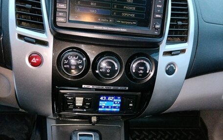 Mitsubishi Pajero Sport II рестайлинг, 2011 год, 1 550 000 рублей, 16 фотография