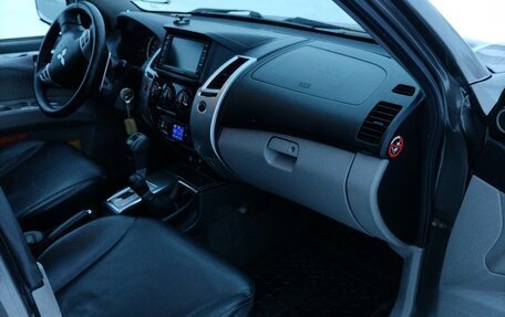 Mitsubishi Pajero Sport II рестайлинг, 2011 год, 1 550 000 рублей, 11 фотография