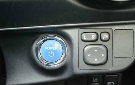 Toyota Aqua I, 2019 год, 1 330 000 рублей, 23 фотография