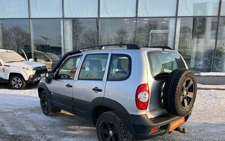 Chevrolet Niva I рестайлинг, 2018 год, 565 000 рублей, 3 фотография