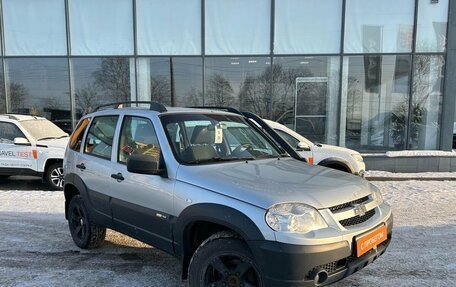 Chevrolet Niva I рестайлинг, 2018 год, 565 000 рублей, 2 фотография