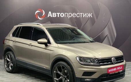Volkswagen Tiguan II, 2018 год, 2 420 000 рублей, 3 фотография