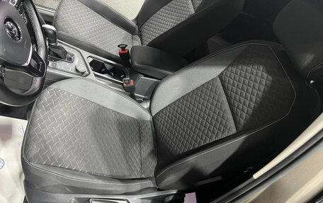 Volkswagen Tiguan II, 2018 год, 2 420 000 рублей, 13 фотография