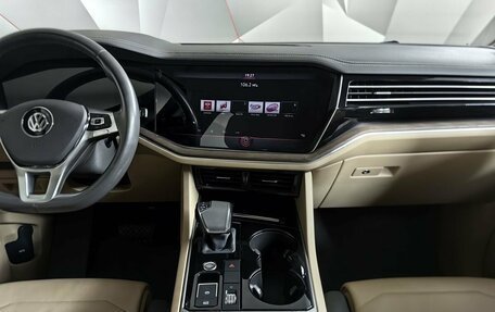 Volkswagen Touareg III, 2019 год, 5 240 000 рублей, 14 фотография