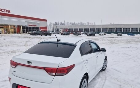 KIA Rio IV, 2017 год, 930 000 рублей, 9 фотография