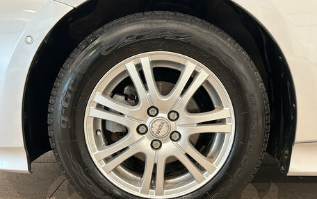 Toyota Prius IV XW50, 2017 год, 1 399 000 рублей, 9 фотография