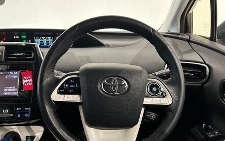 Toyota Prius IV XW50, 2017 год, 1 399 000 рублей, 19 фотография