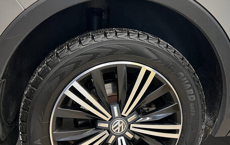 Volkswagen Tiguan II, 2017 год, 2 990 000 рублей, 7 фотография