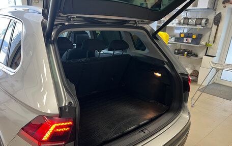 Volkswagen Tiguan II, 2017 год, 2 990 000 рублей, 11 фотография