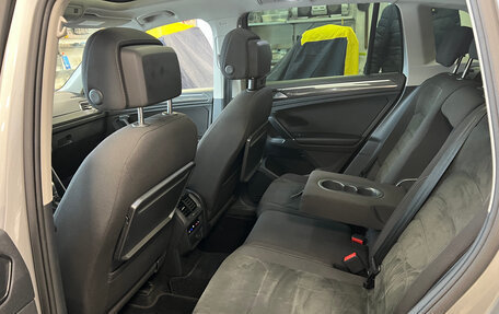 Volkswagen Tiguan II, 2017 год, 2 990 000 рублей, 13 фотография