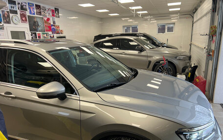 Volkswagen Tiguan II, 2017 год, 2 990 000 рублей, 6 фотография