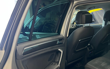 Volkswagen Tiguan II, 2017 год, 2 990 000 рублей, 16 фотография