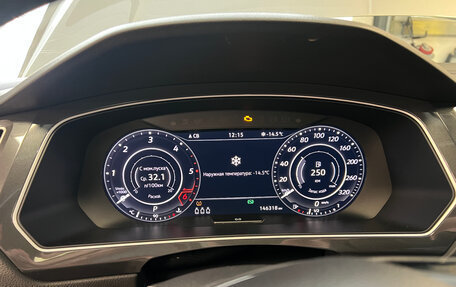 Volkswagen Tiguan II, 2017 год, 2 990 000 рублей, 25 фотография