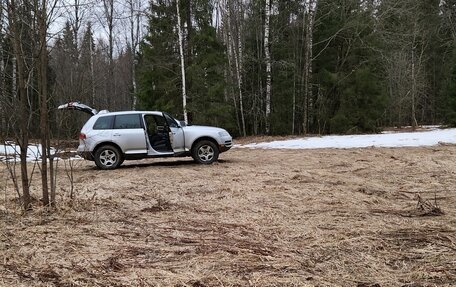 Volkswagen Touareg III, 2004 год, 999 999 рублей, 10 фотография