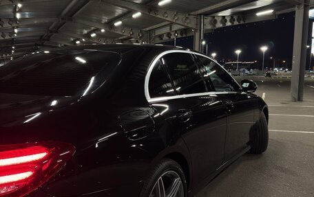 Mercedes-Benz E-Класс, 2019 год, 3 350 000 рублей, 6 фотография