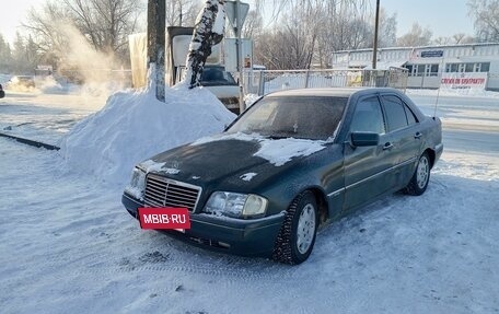 Mercedes-Benz C-Класс, 1993 год, 230 000 рублей, 2 фотография