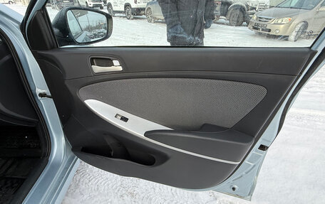 Hyundai Solaris II рестайлинг, 2011 год, 735 000 рублей, 7 фотография