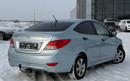 Hyundai Solaris II рестайлинг, 2011 год, 735 000 рублей, 3 фотография