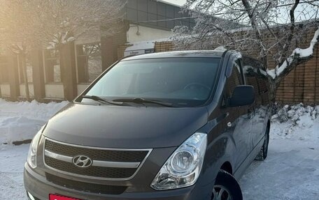 Hyundai H-1 II рестайлинг, 2011 год, 1 500 000 рублей, 1 фотография