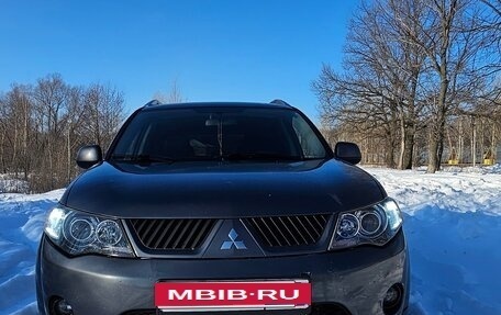 Mitsubishi Outlander III рестайлинг 3, 2008 год, 1 100 000 рублей, 1 фотография