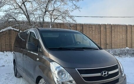 Hyundai H-1 II рестайлинг, 2011 год, 1 500 000 рублей, 4 фотография