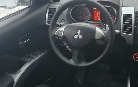 Mitsubishi Outlander III рестайлинг 3, 2008 год, 1 100 000 рублей, 7 фотография