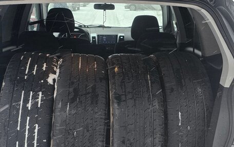 Mitsubishi Outlander III рестайлинг 3, 2008 год, 1 100 000 рублей, 11 фотография