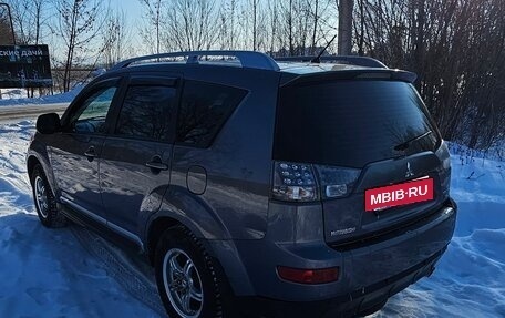 Mitsubishi Outlander III рестайлинг 3, 2008 год, 1 100 000 рублей, 5 фотография