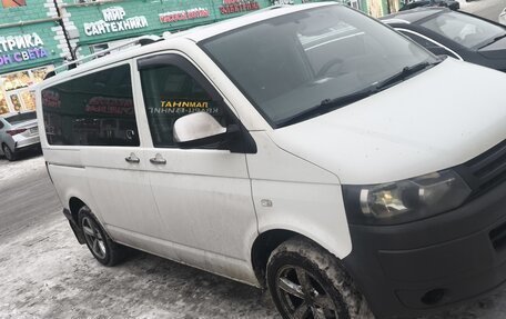 Volkswagen Caravelle T5, 2012 год, 1 800 000 рублей, 4 фотография