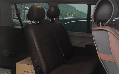 Volkswagen Caravelle T5, 2012 год, 1 800 000 рублей, 7 фотография