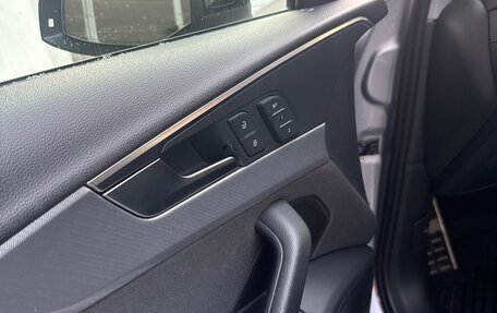 Audi A4, 2019 год, 2 399 999 рублей, 3 фотография