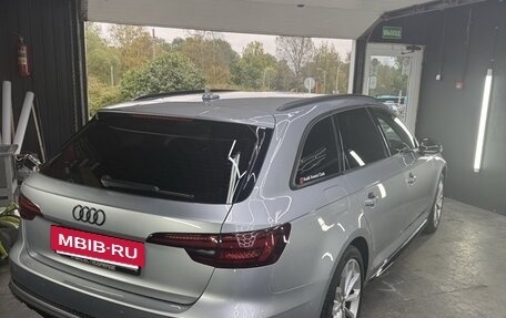 Audi A4, 2019 год, 2 399 999 рублей, 10 фотография